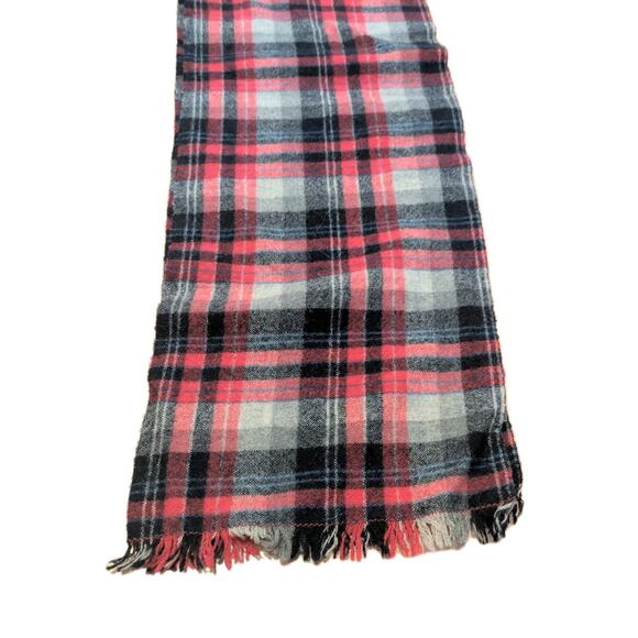 Vintage Pendleton Scarf 100% Virgin Wool Mens Red Black Plaid Checker USA - Picture 5 of 8